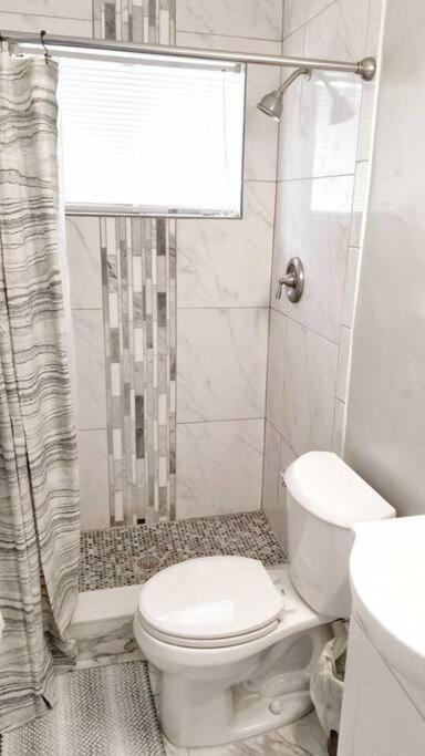 Ultra Glam Apartment 5 Miles From Hard Rock Casino Hollywood Buitenkant foto