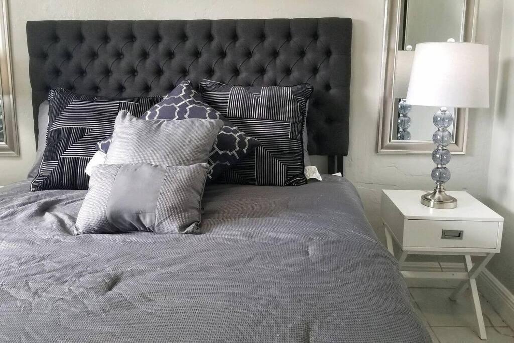 Ultra Glam Apartment 5 Miles From Hard Rock Casino Hollywood Buitenkant foto